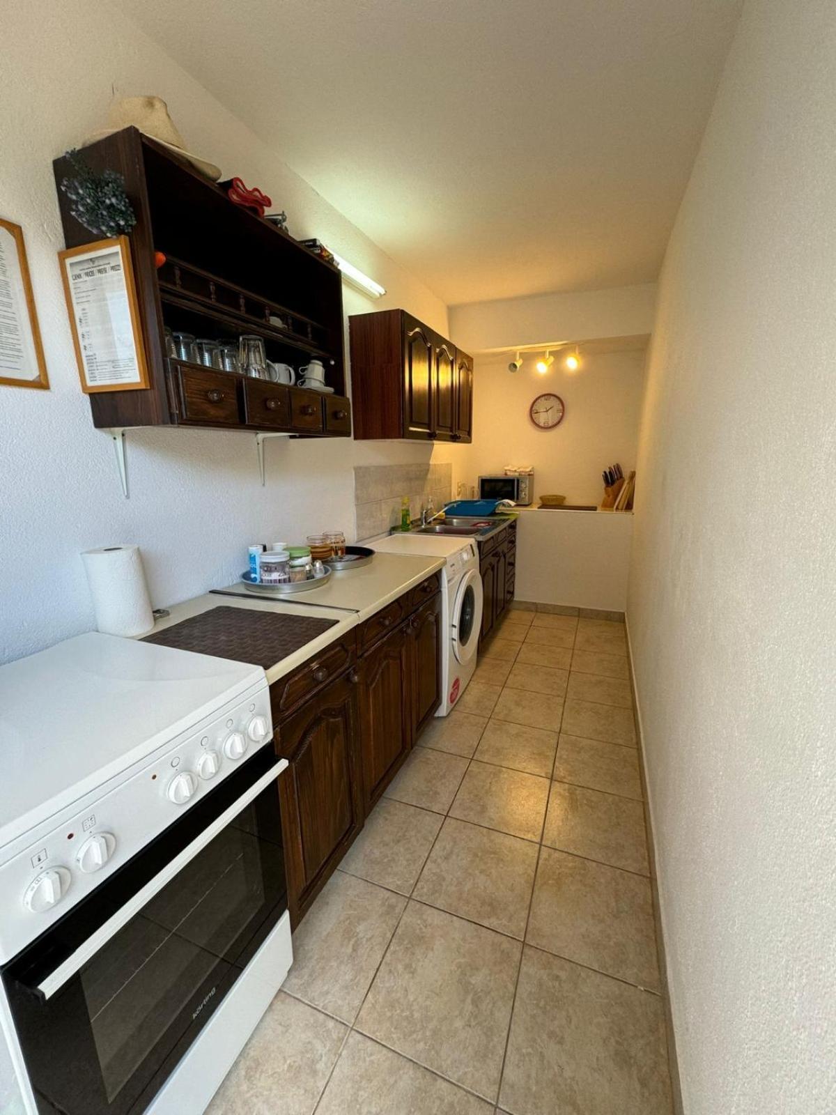 Guest House Kokolo Hvar Town Exterior foto